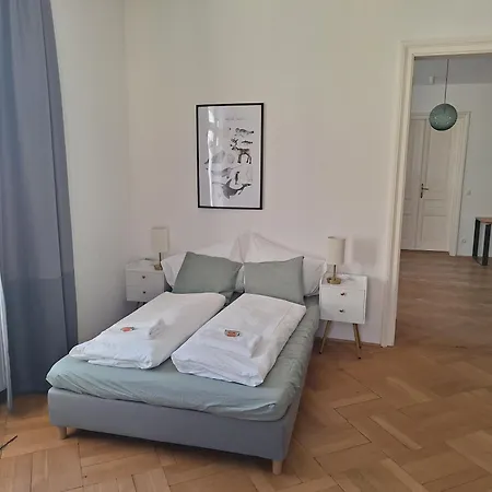 Apartment - 3 Bedroom *