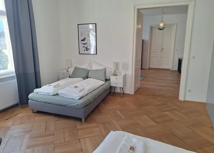 Apartment - 3 Bedroom *