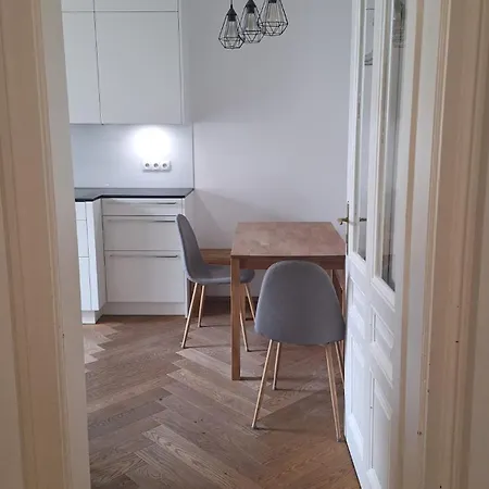 - 3 Bedroom アパート インスブルック